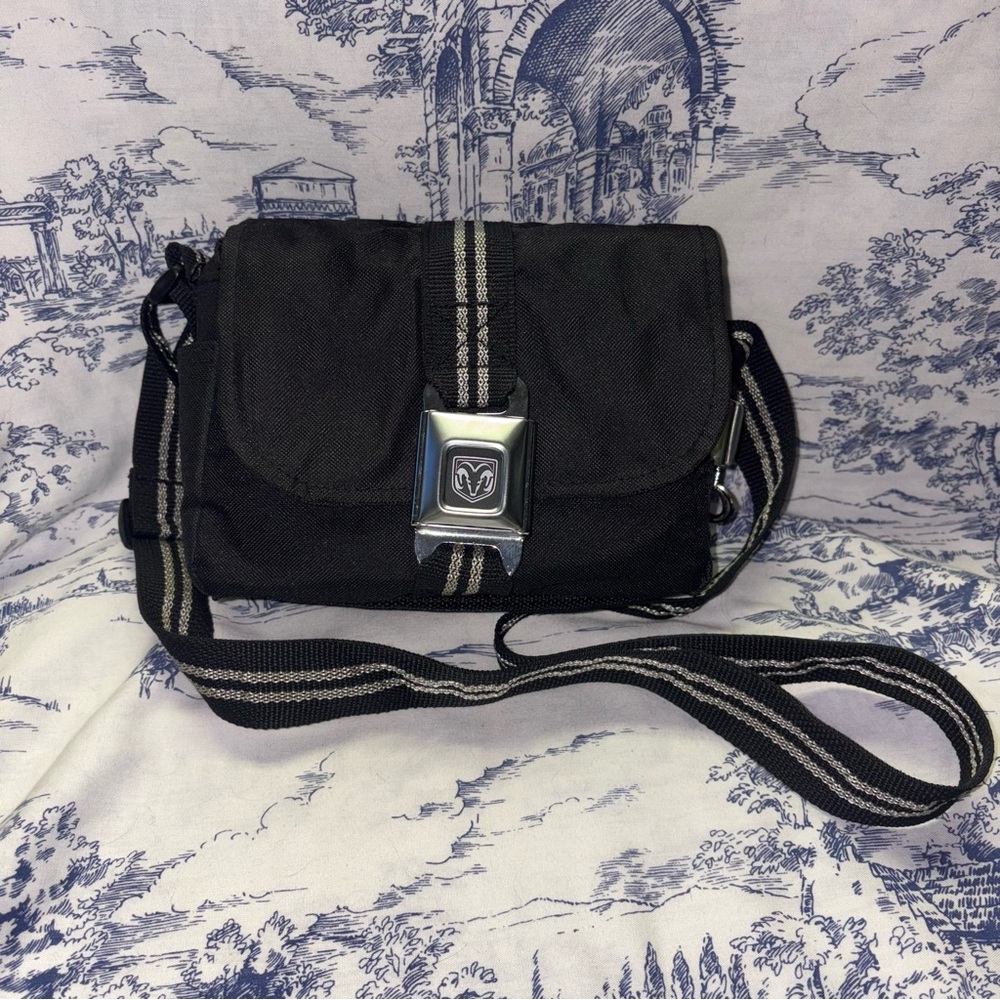 Buckle Down Dodge Ram Seatbelt Purse, Crossbody, Shoulder Bag Black Canvas